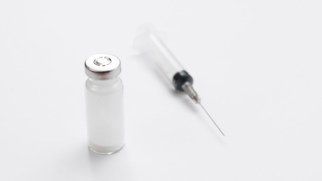 Dry injectable powder